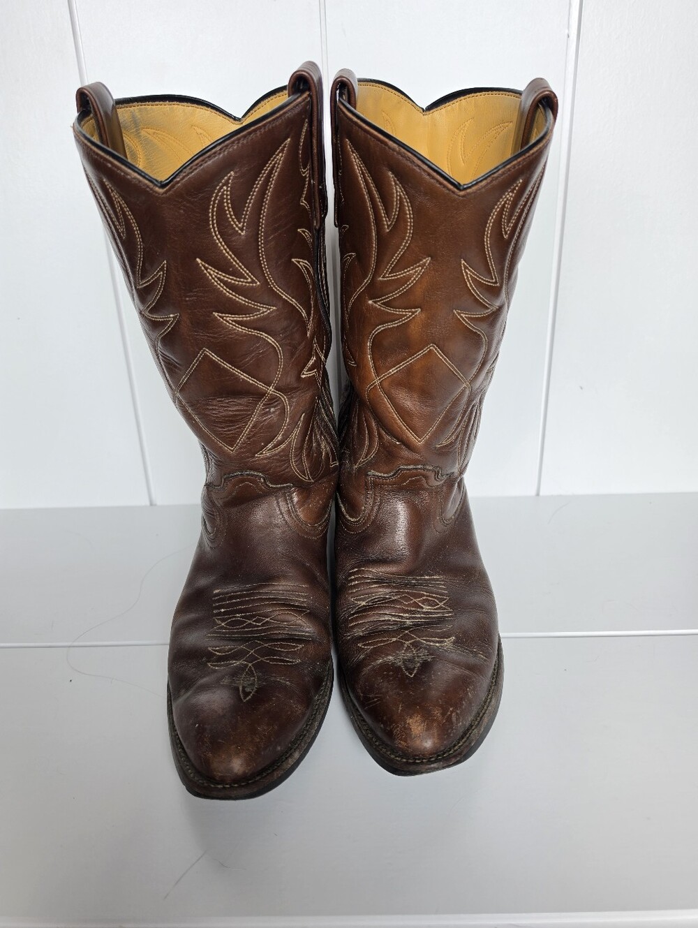 Men’s Mason cowboy boots size 10.5D